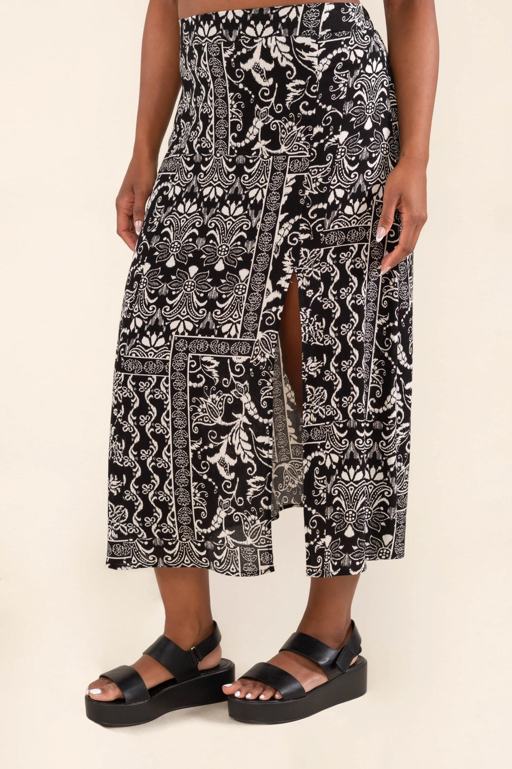 Woven Print Slit Skirt