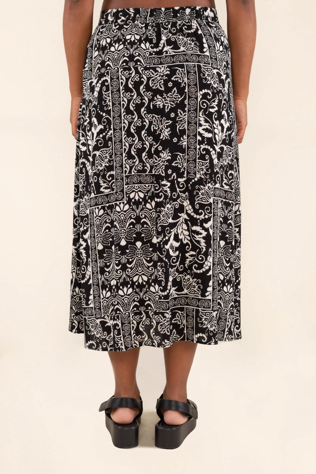 Woven Print Slit Skirt