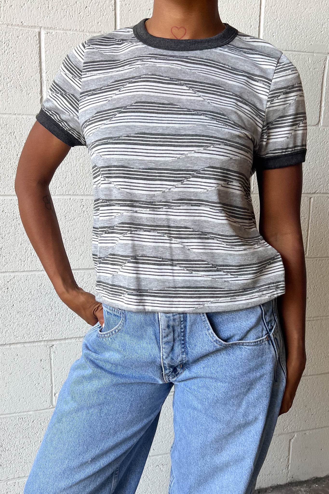 Wavy Knit Tee - H Grey