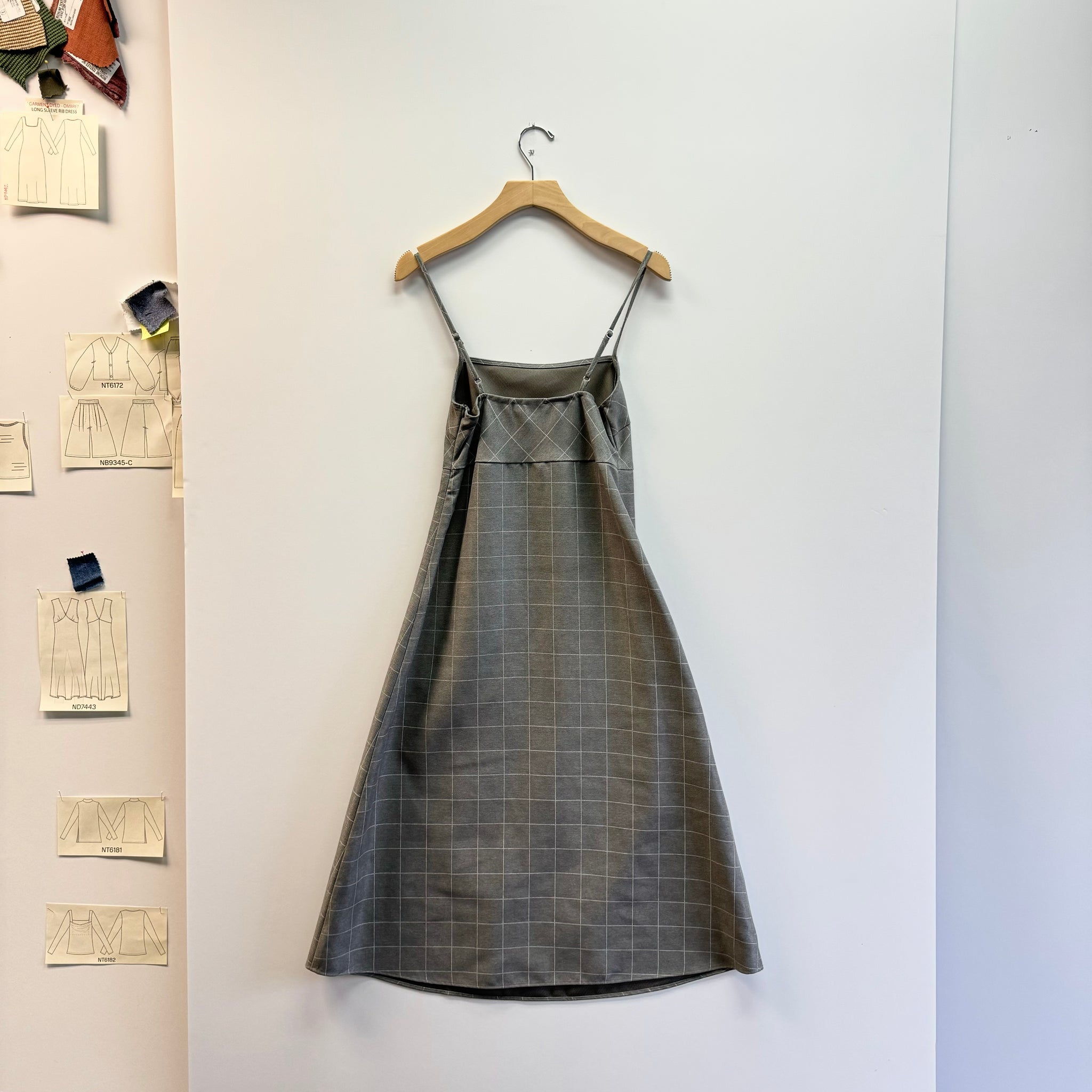 Cala Plaid Dress - Grey/White