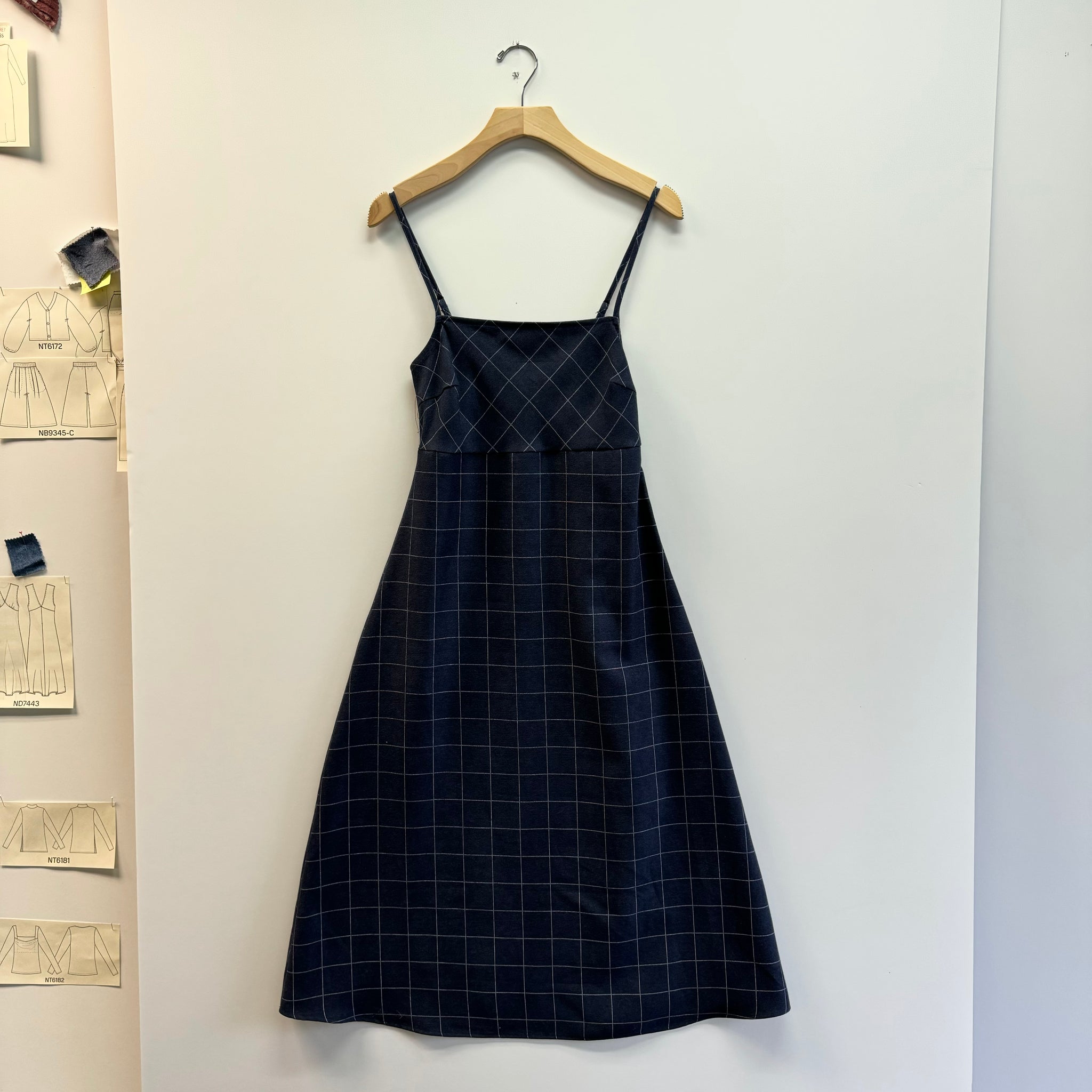 Cala Plaid Dress - Navy/White