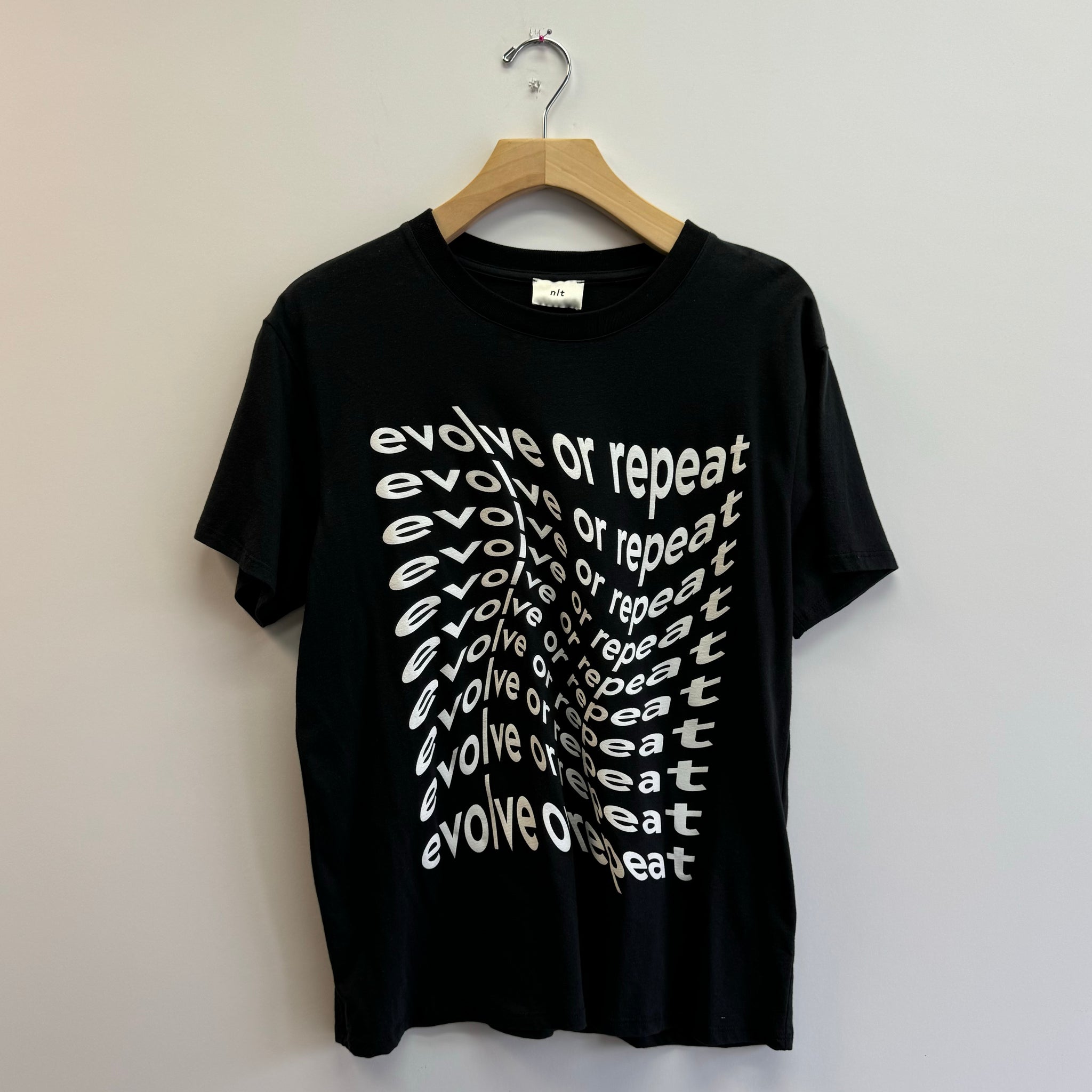 Evolve and Repeat Tee - Black