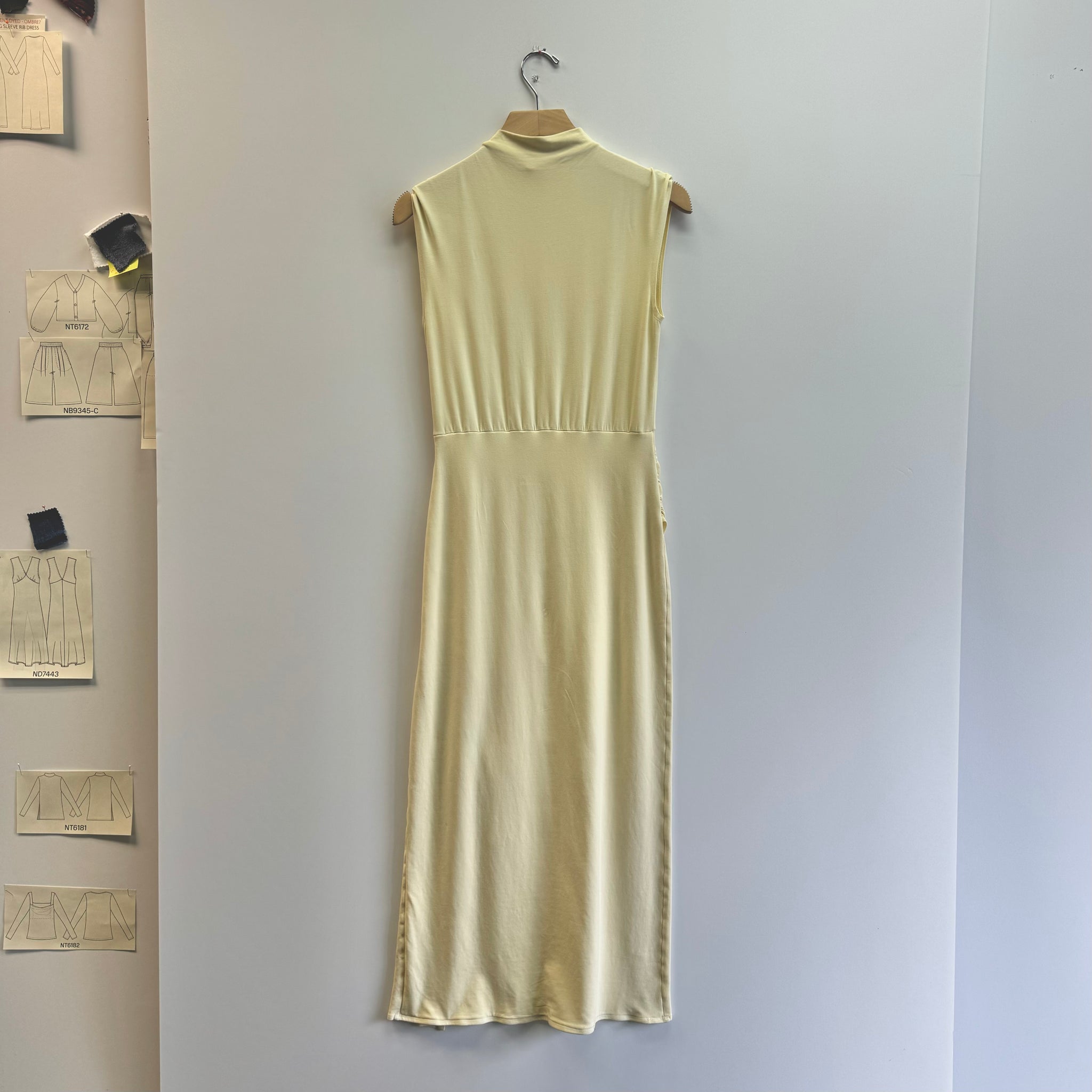 Mockneck Dress - Banana