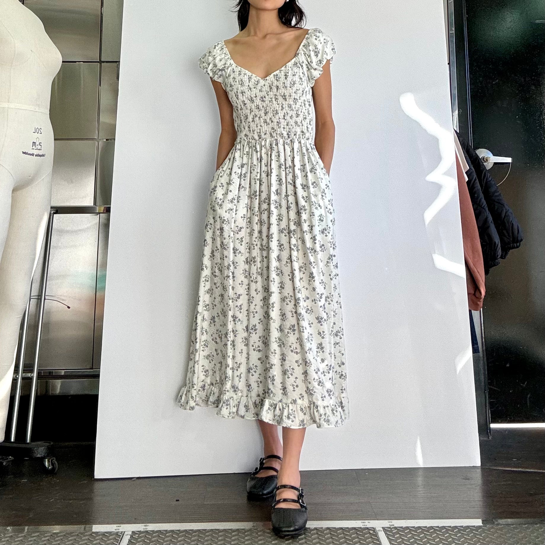 Floral Smocked Midi Dress - Ivory/Dove