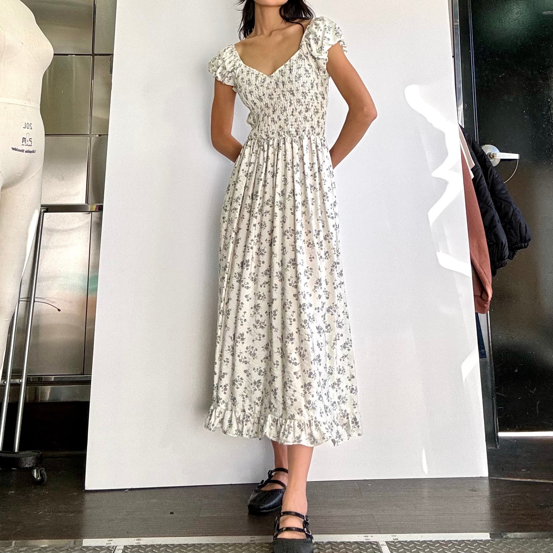 Floral Smocked Midi Dress - Ivory/Dove