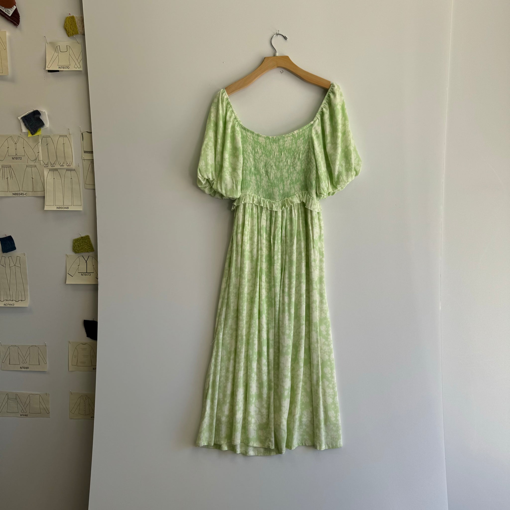 Floral Shirred Dress - Lime/White