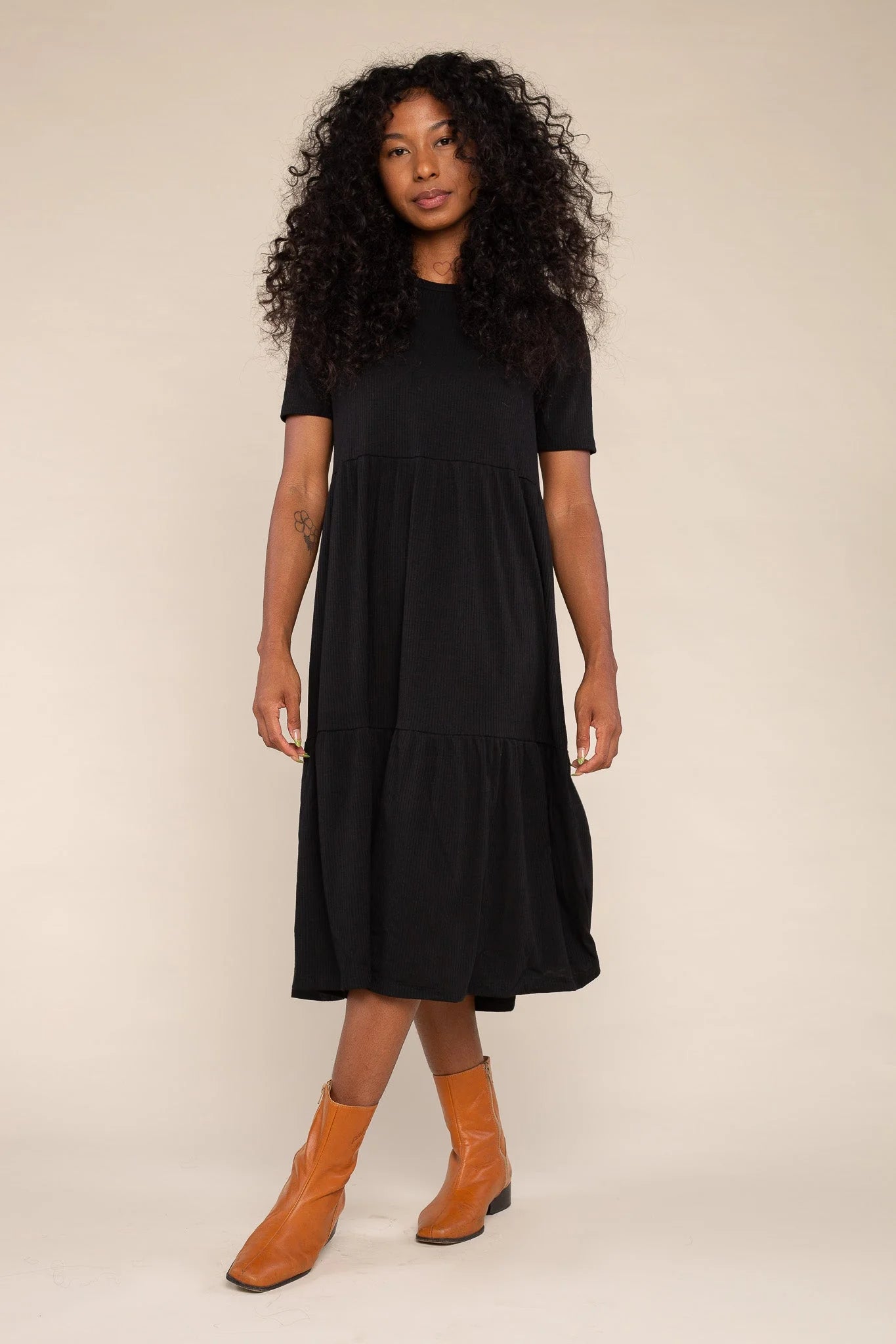 Short Sleeve Tiered Rib Dress