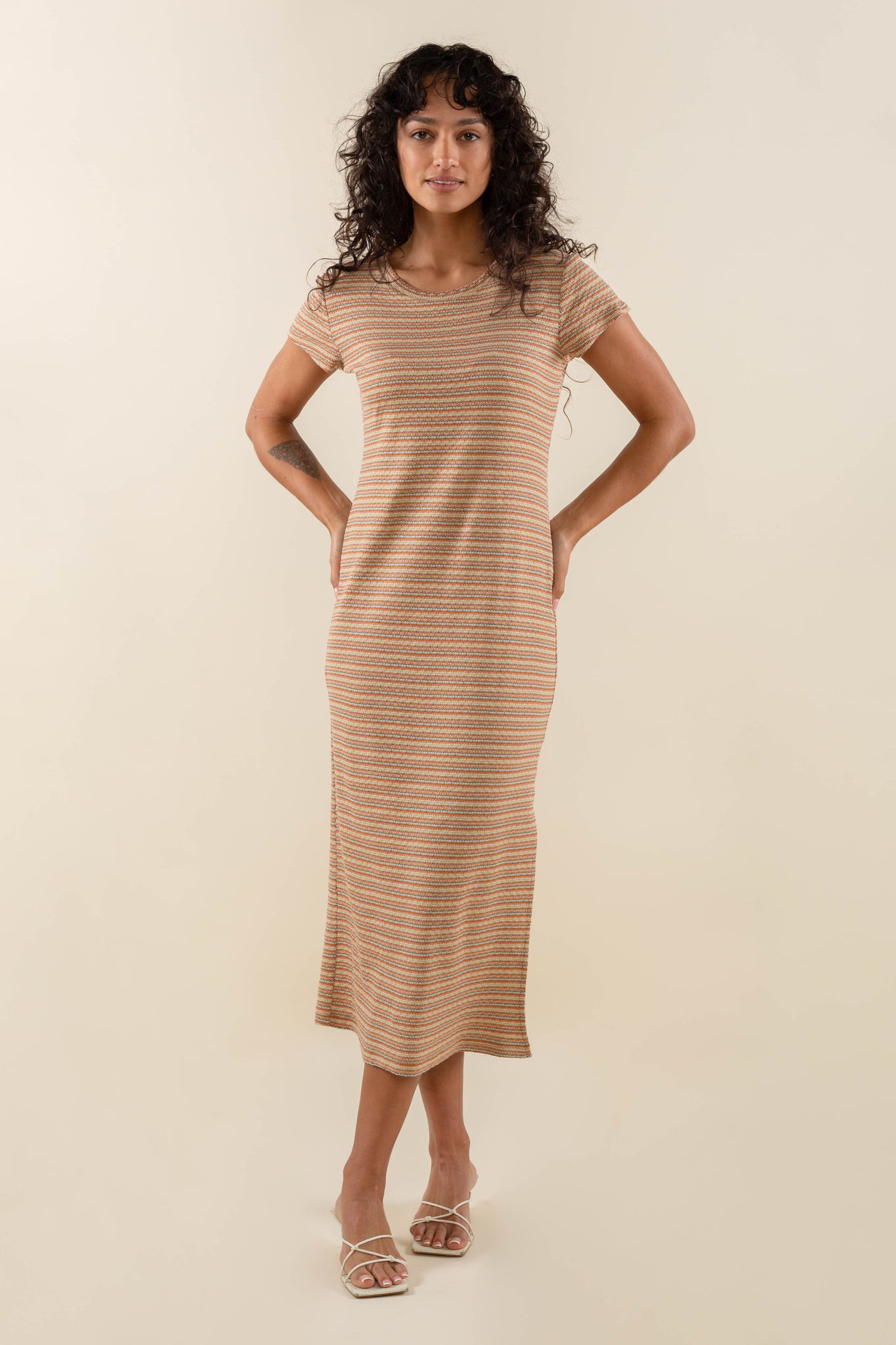 Short Sleeve Midi Dress