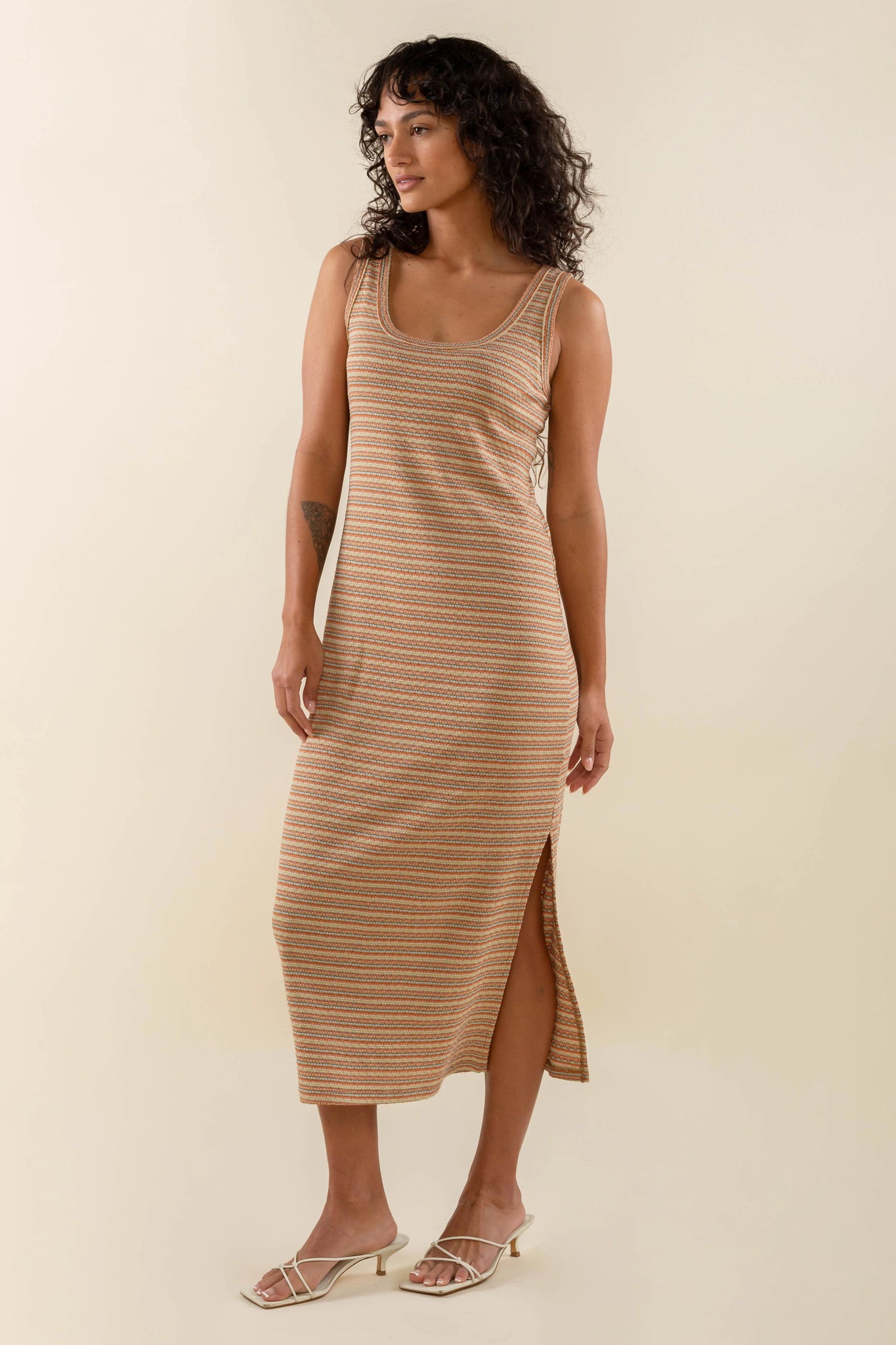 U-neck Midi Dress