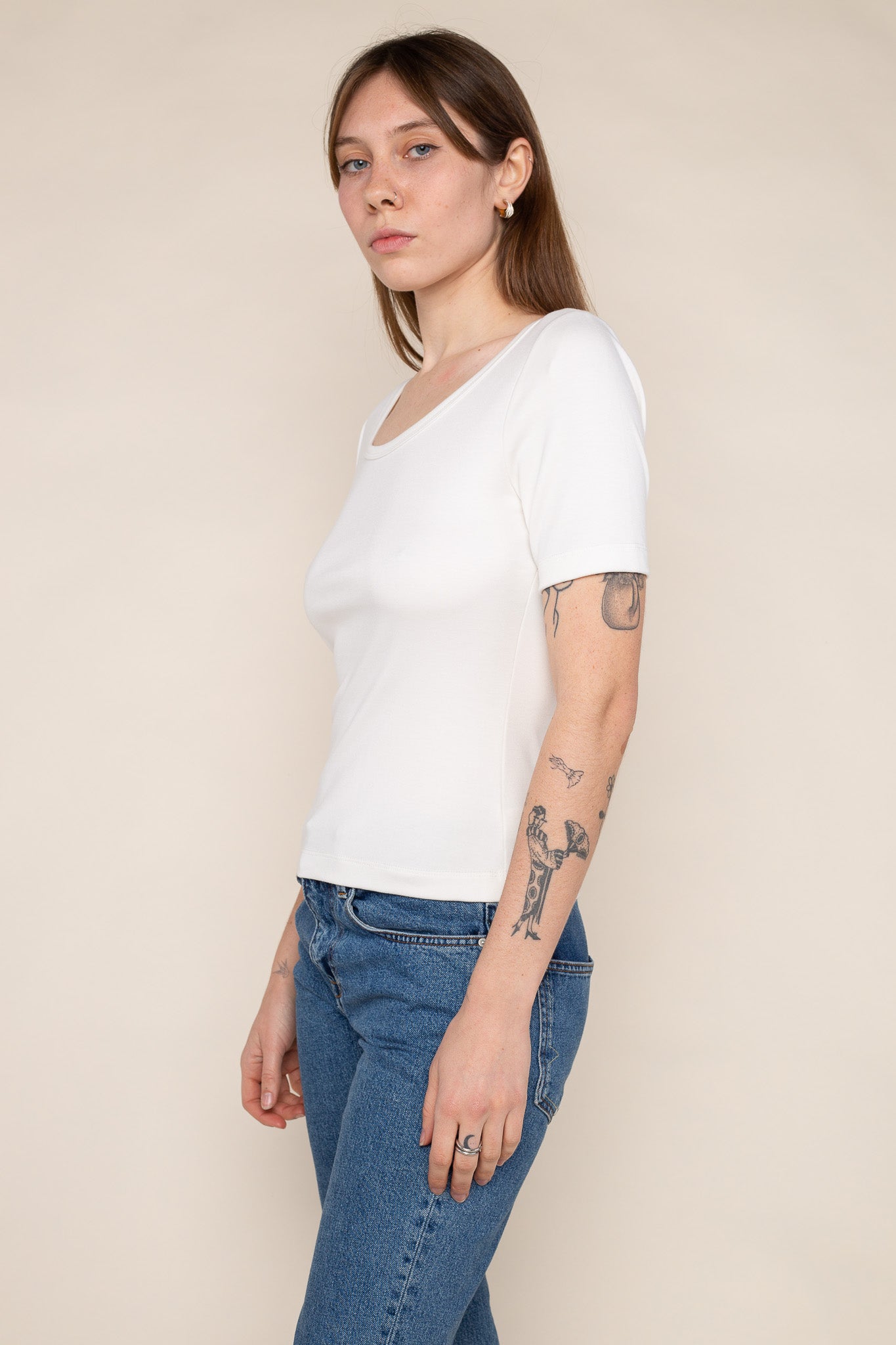 Low Back Basic Tee