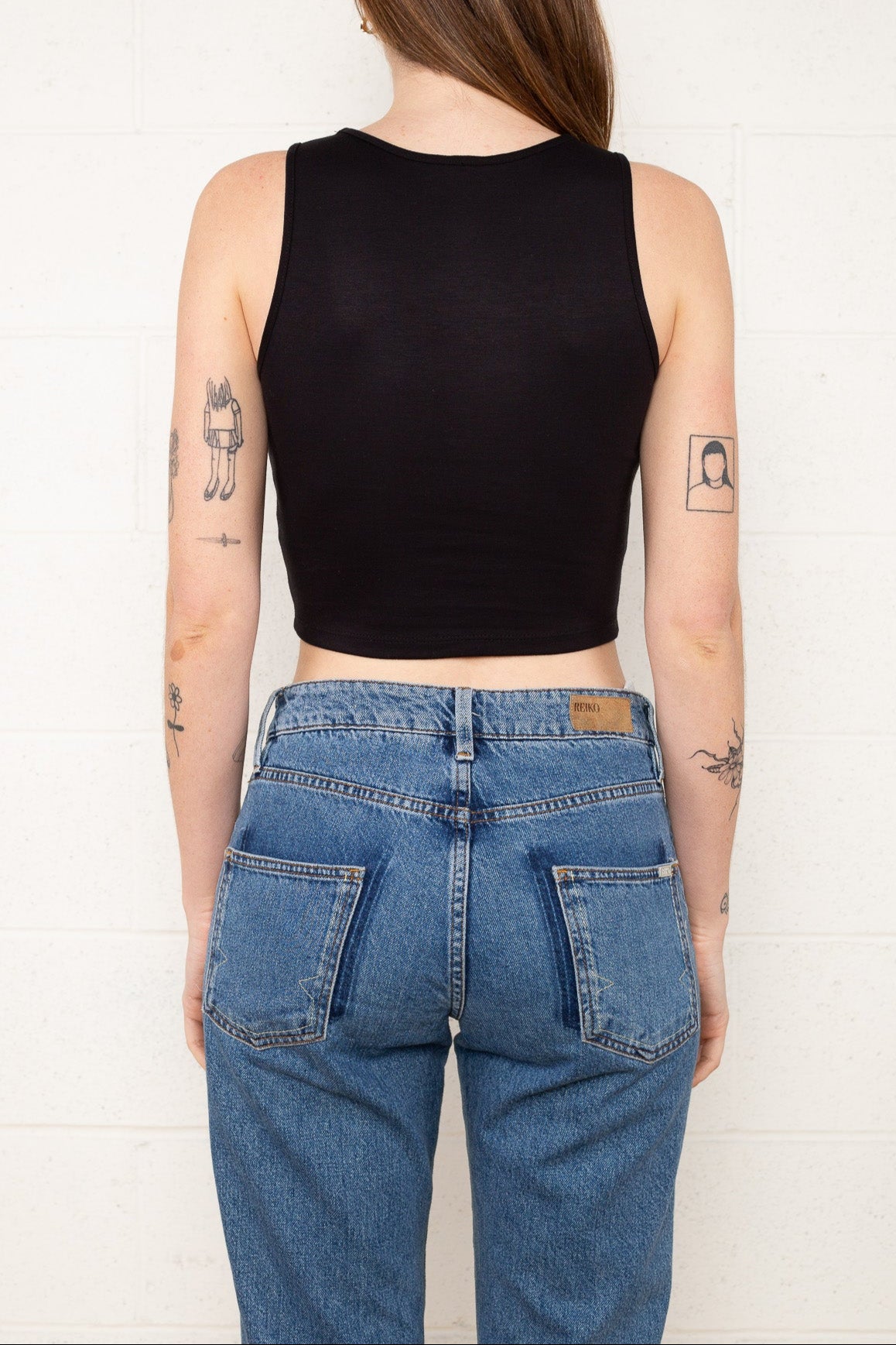 Cropped Scoop Neck Tank