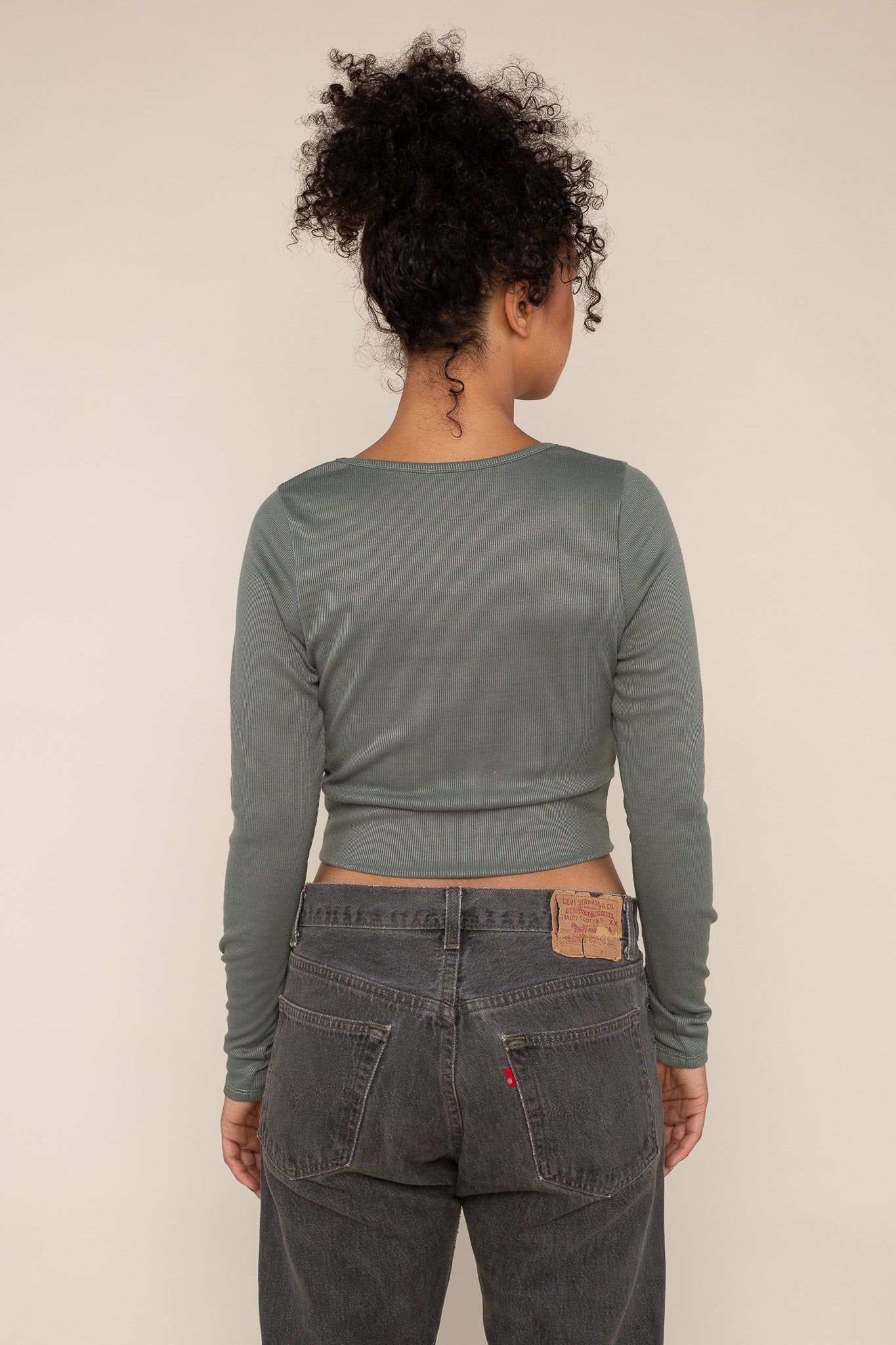 Twist Front Top